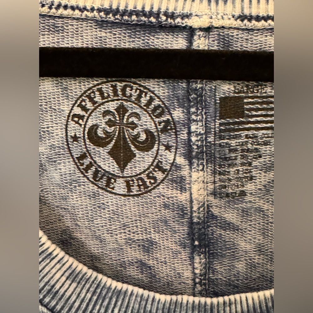 Affliction Blue Graphic top Size L - Picture 6 of 9